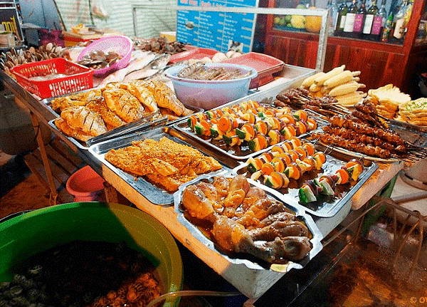 Chợ đêm Nha Trang với nhiều món ngon đường phố